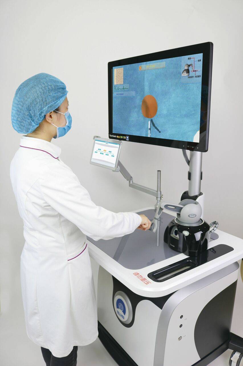 Clinical Puncture VR Simulator for Training - Pristine Medical